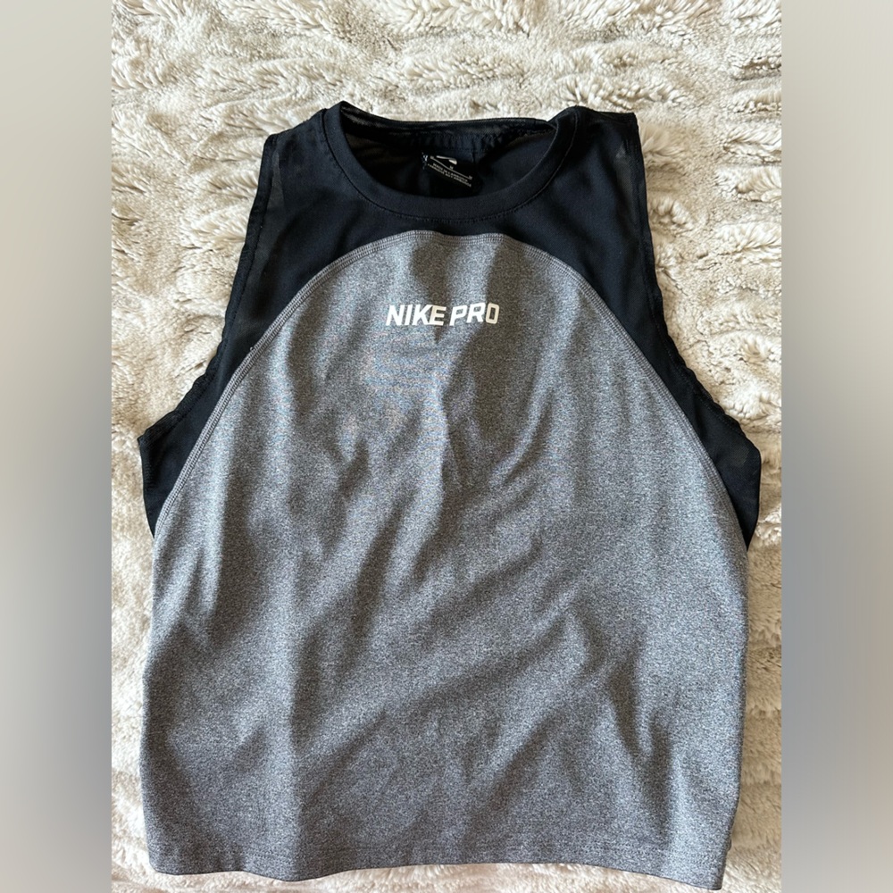 Nike pro workout tank